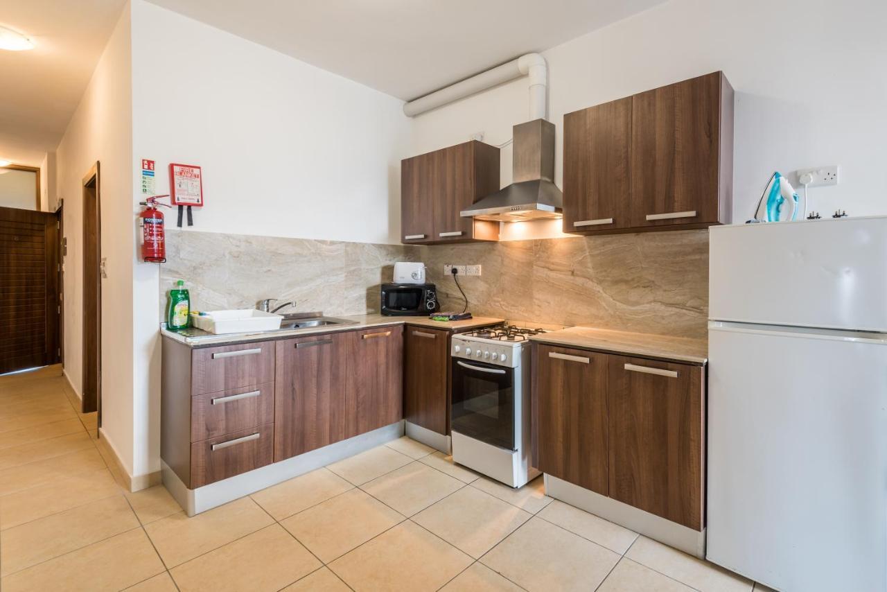 Seashells 2 Bedroom Apartments With Terrace, Just Off The Bugibba Promenade - By Getwaysmalta St. Paul's Bay Exteriér fotografie